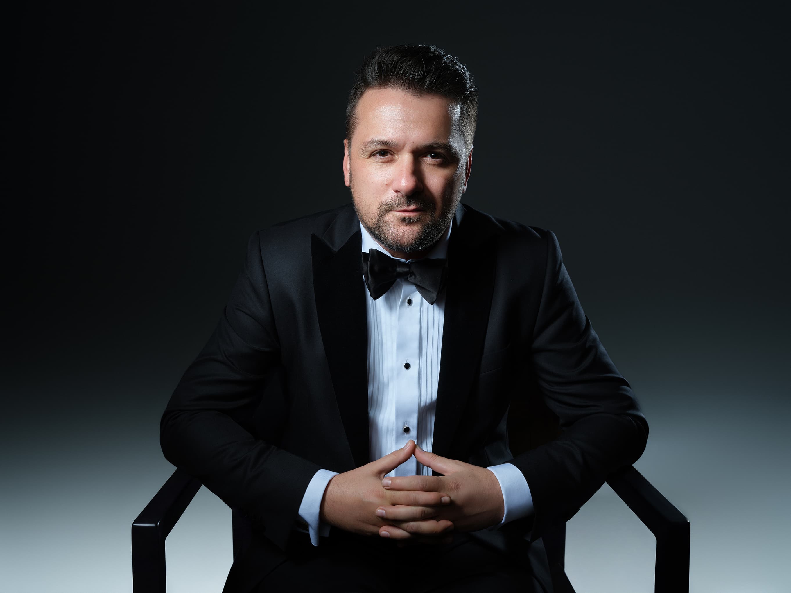 Radu Ionuț, fotografie oficială 4